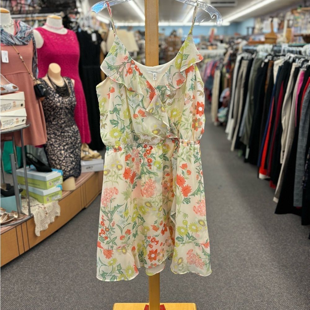 🛍️ Maurices ladies Med Spring Yellow Floral Short Dress